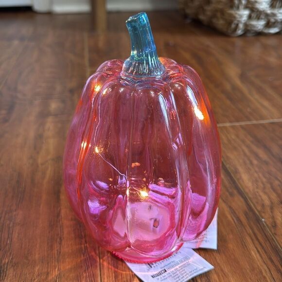 NWT Bullseye’s Playground LED Pink Autumn Fall Halloween Pumpkin Glass - Picture 2 of 7